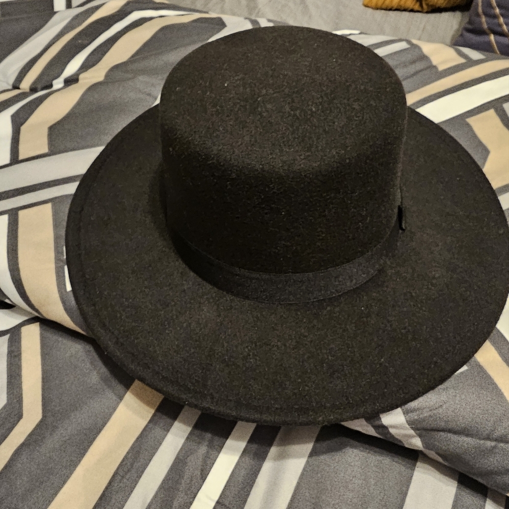 Classic Black Felt Hat